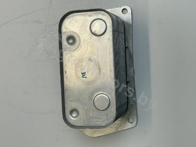 Радиатор масляный 04912107 Вид 3