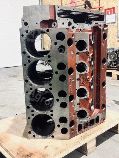 Блок двигателя Deutz TCD 2015 V8 04267617 Вид 2